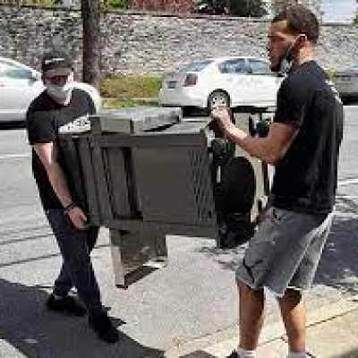 Kinetic Movers LLC
