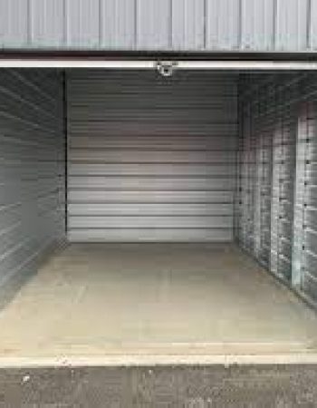 Pines & Trent Storage