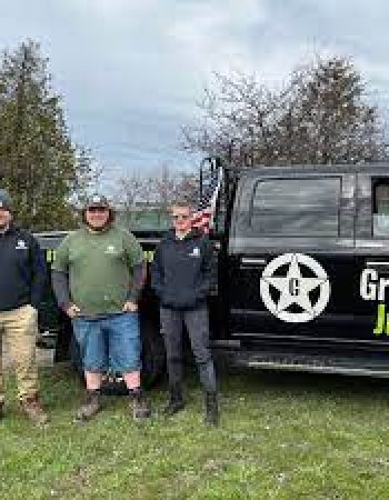 Grunts Move Junk