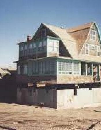 Aquidneck Building Movers & Riggers Inc