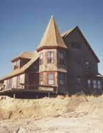 Aquidneck Building Movers & Riggers Inc