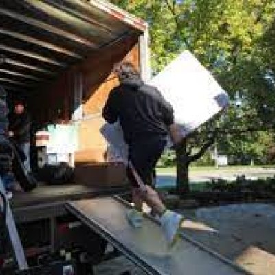 Deluxe Moving and Storage