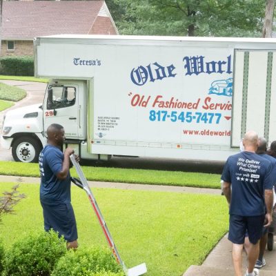 Olde World Movers